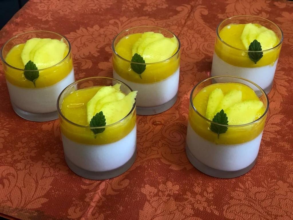 Panna Cotta mit Mangomousse